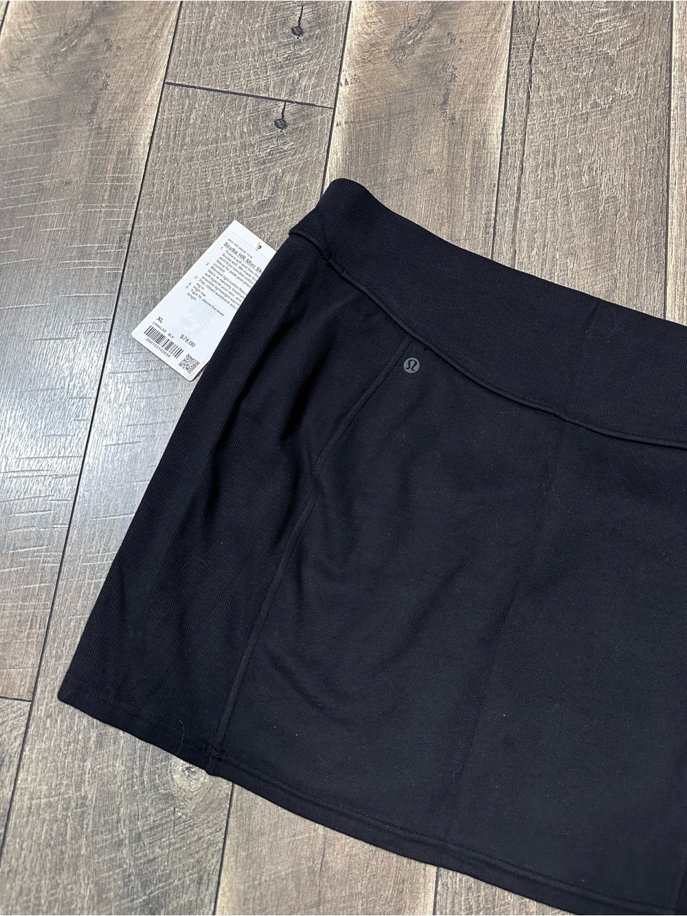 Lululemon Scuba High-Rise Mini Skirt
Black - Picture 6 of 8